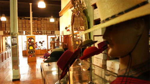 dondegolpeaelmonito2