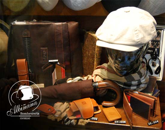 Escaparate de Sombrerería Albiñana