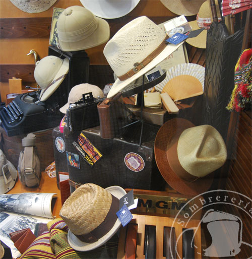 escaparate de sombrereria albinana