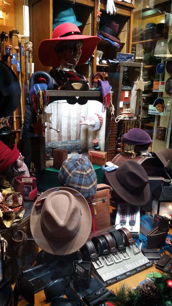 Escaparate Sombrerería