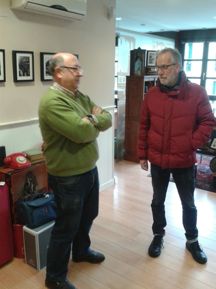 Pancho Varona en Sombrerería Albiñana