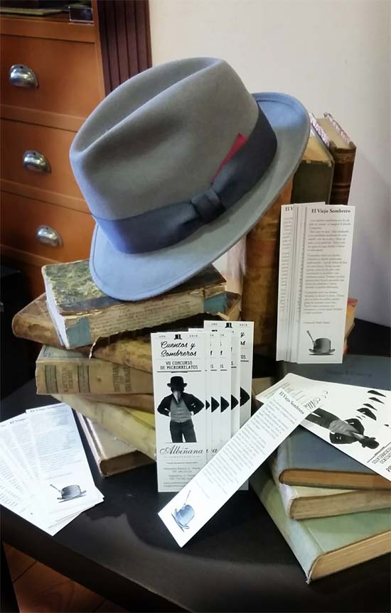 Marcalibros con Sombrero